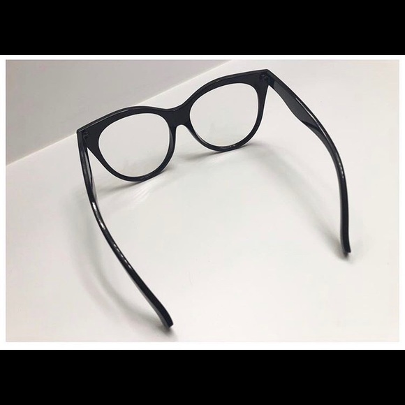 Black Classic Large Frames - Picture 3 of 4